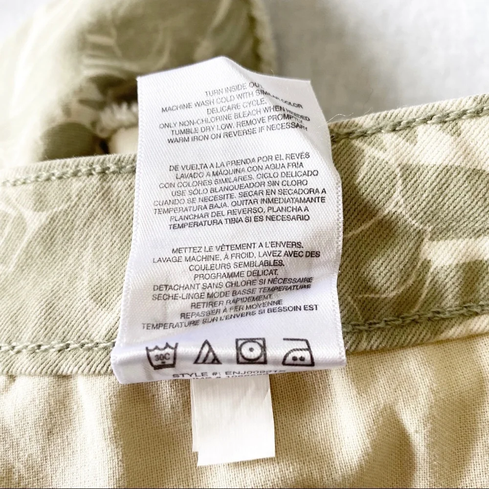 KENSIE Jean Shorts Light Sage Green Safari 12/31 NEW NWT - Picture 9 of 10